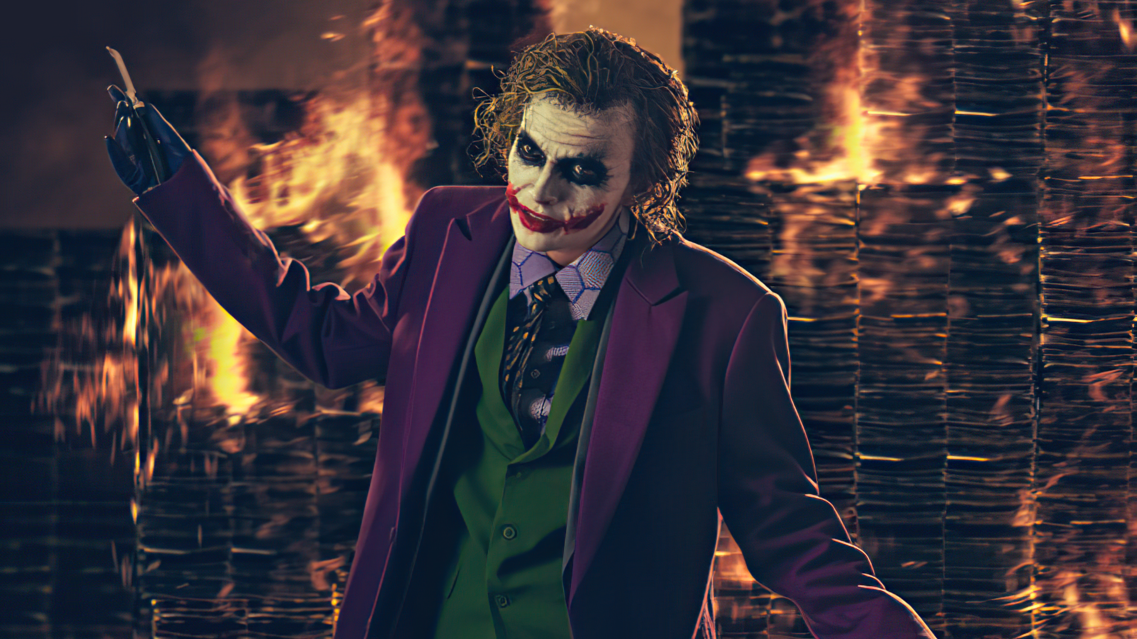 Joker from The Dark Knight holding a knife HD Wallpaper