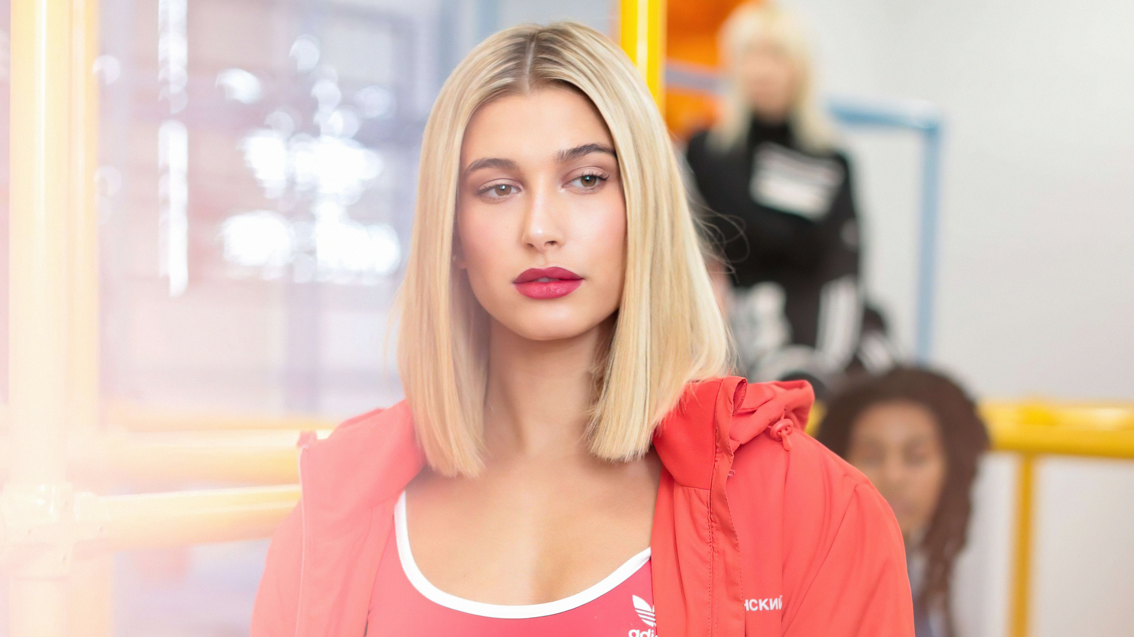Hailey Baldwin in Adidas outfit HD Wallpaper