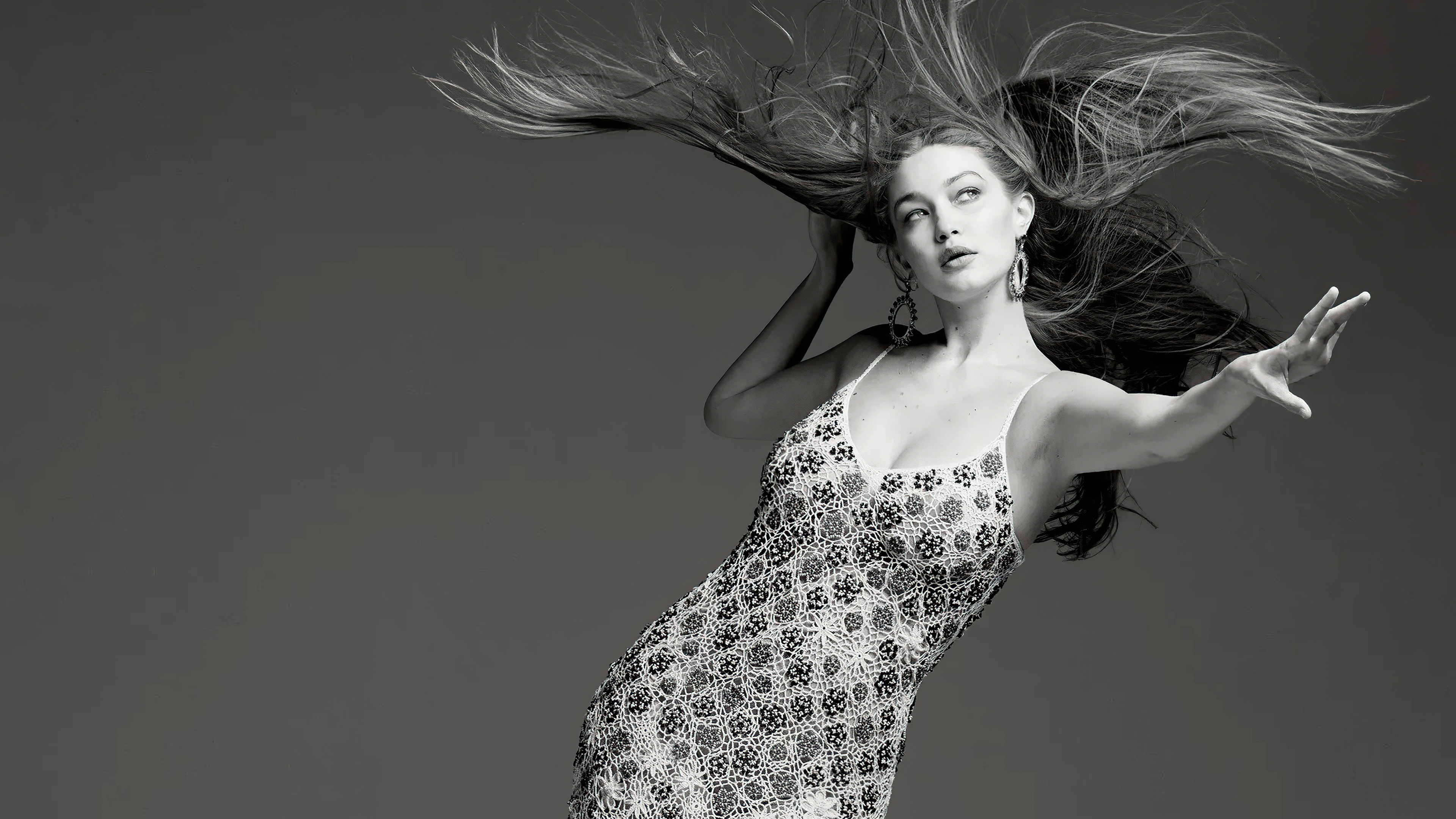 Gigi Hadid in monochrome studio portrait HD Wallpaper