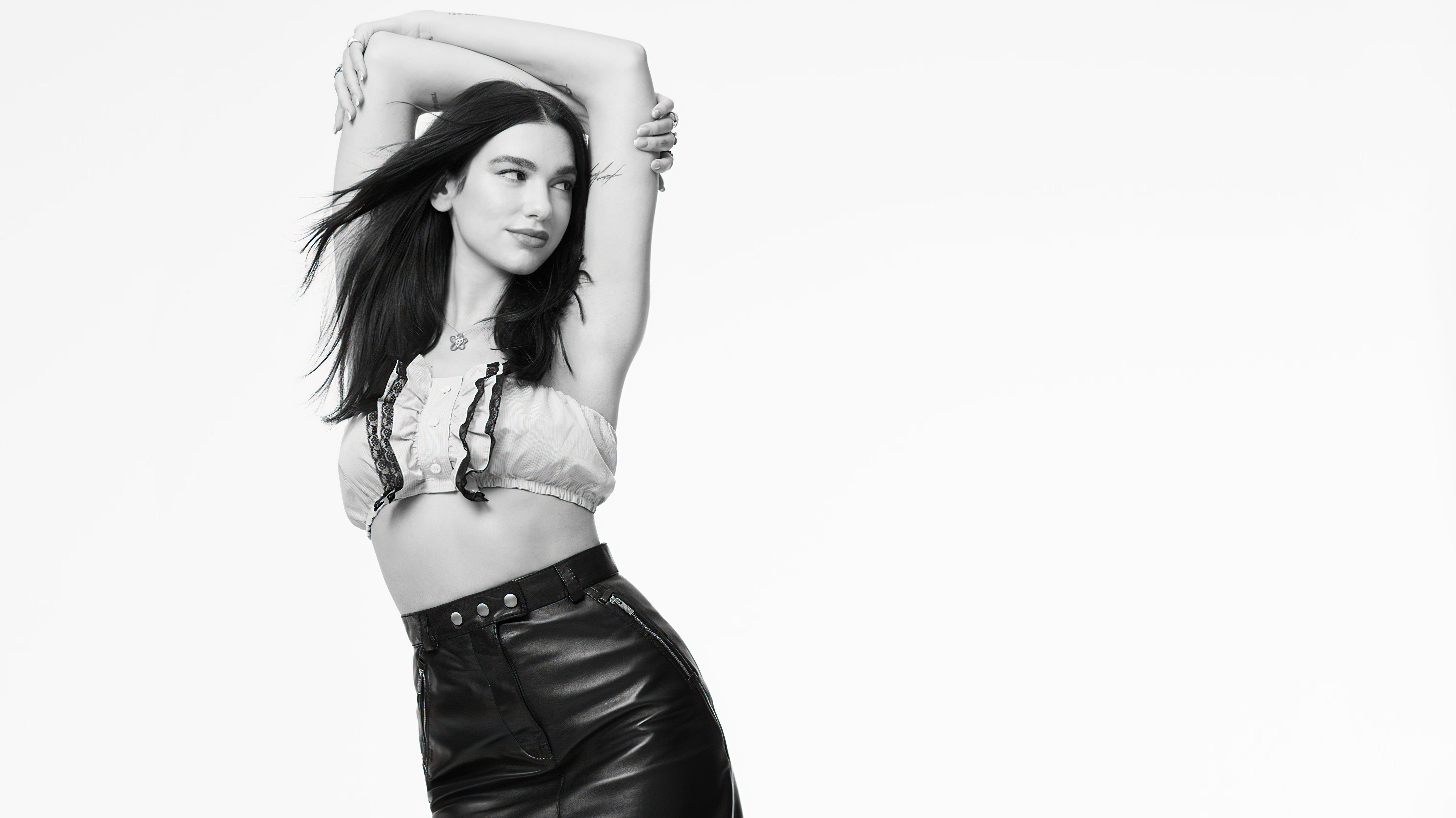 Dua Lipa in monochrome HD Wallpaper