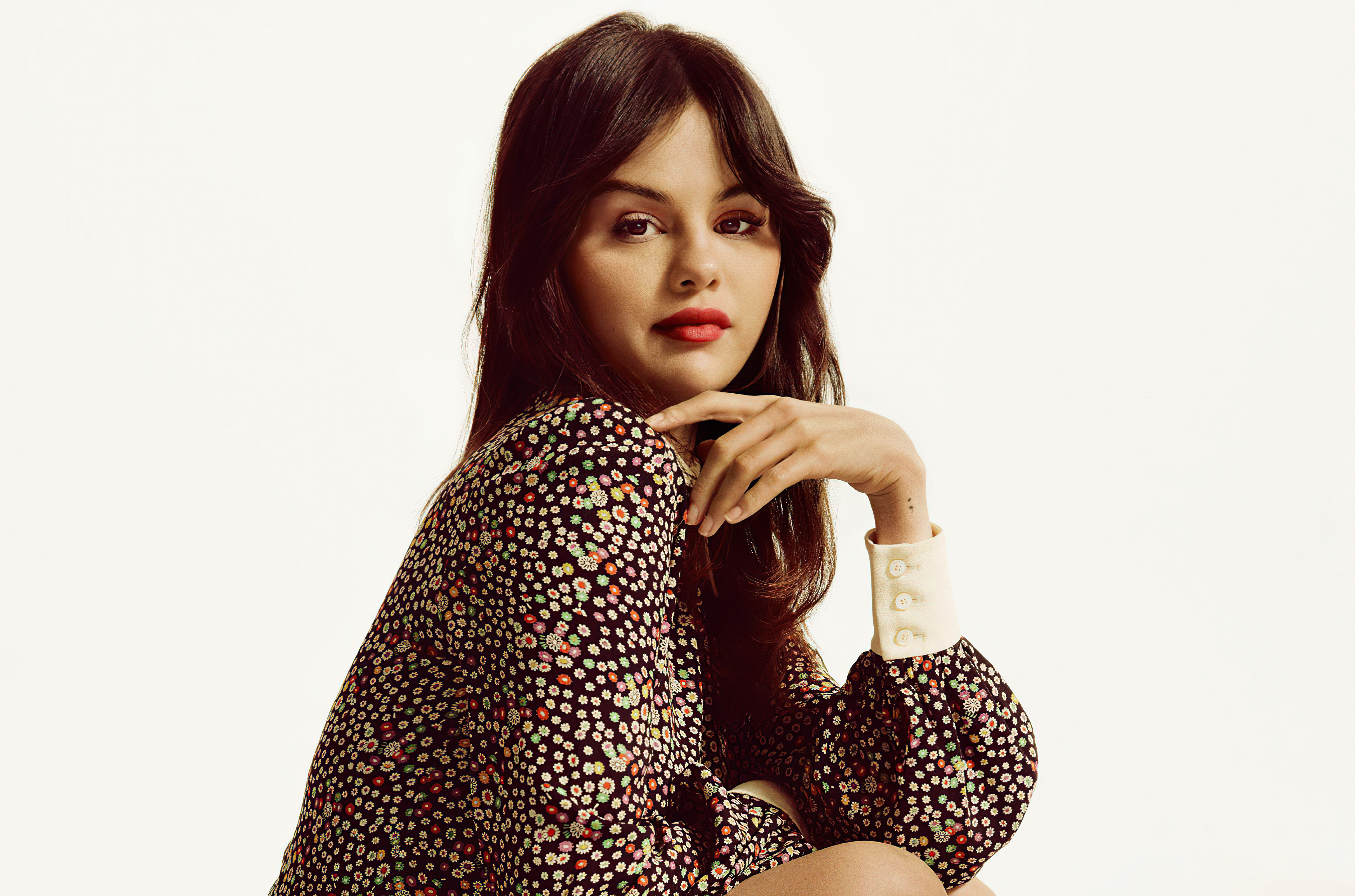 Selena Gomez 4K HD Wallpaper