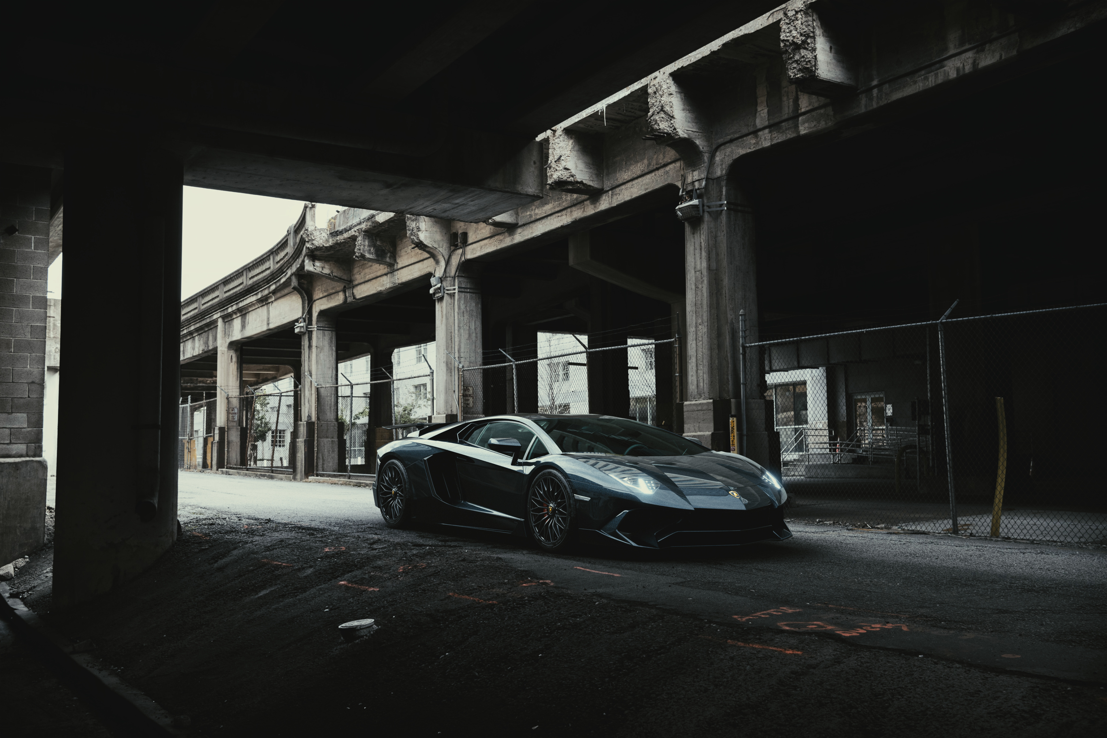 Lamborghini Aventador under a bridge HD Wallpaper