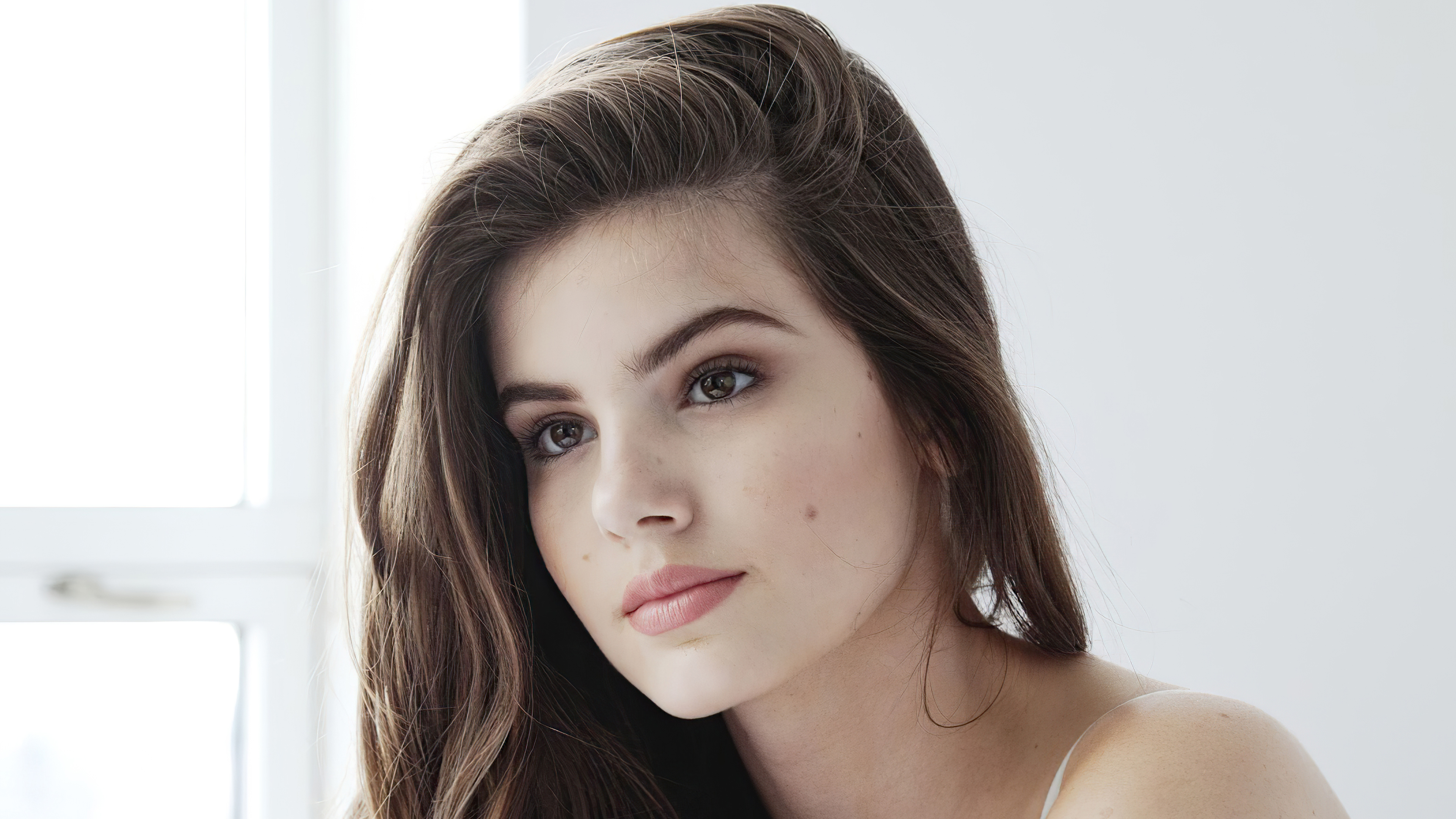 Camila Queiroz 4K HD Wallpaper