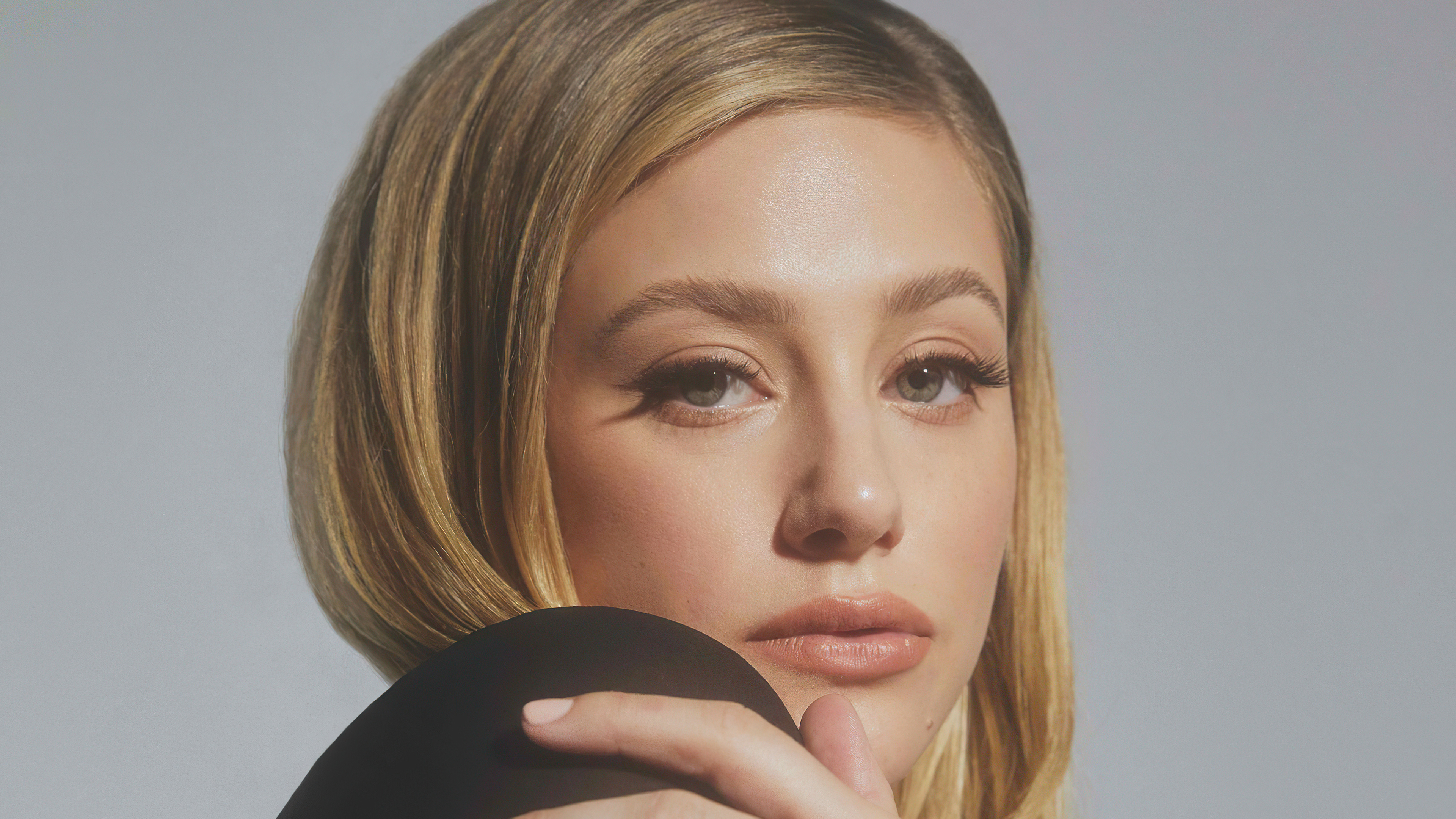 Lili Reinhart 4K photoshoot HD Wallpaper