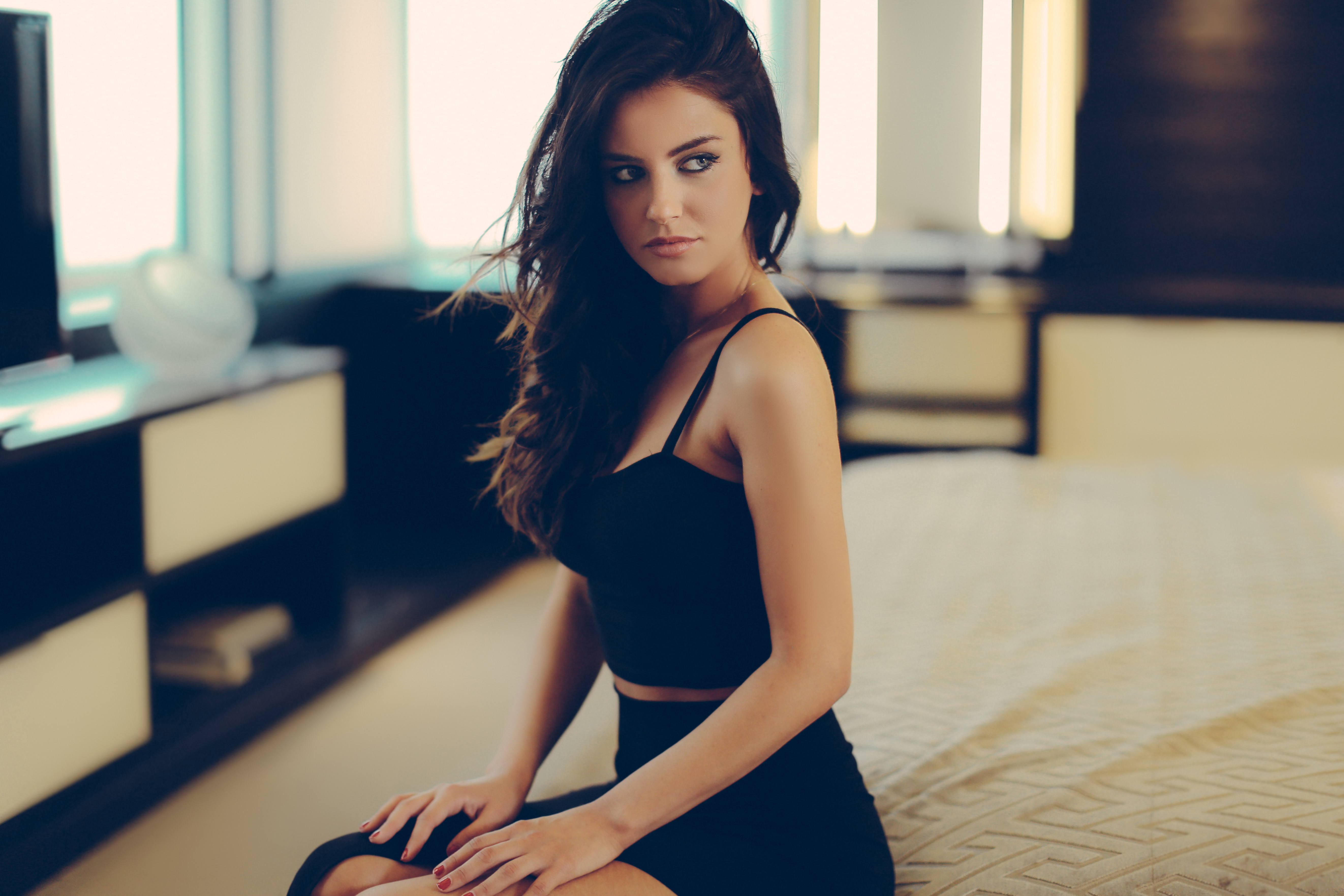 Model in black dress, 4K HD Wallpaper
