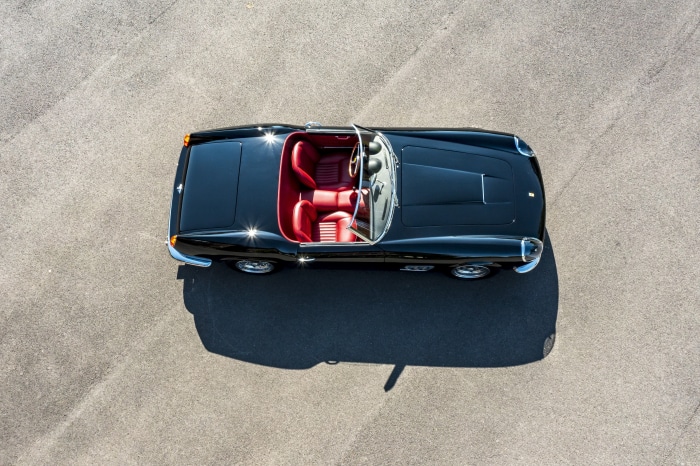 Black Ferrari California Spyder revival by GTO Engineering