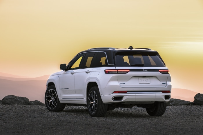 2022 Jeep Grand Cherokee Summit Reserve 4xe rear view