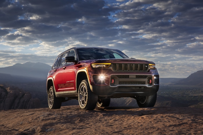 Red 2022 Jeep Grand Cherokee Trailhawk SUV