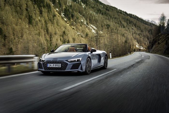 Audi R8 GT Spyder 4K on a mountain road