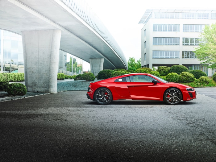 Red Audi R8 GT Spyder 4K