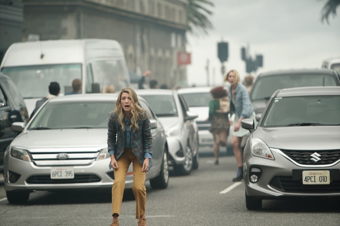 La Brea: Natalie Zea in a chaotic street scene