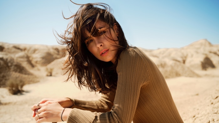 Lena Meyer-Landrut in a desert landscape