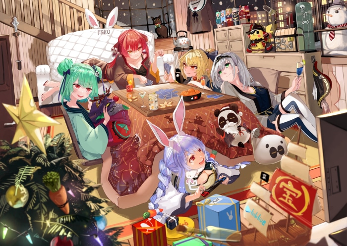 Hololive VTubers Usada Pekora, Shiranui Flare, Houshou Marine, Shirogane Noel, Uruha Rushia playing games