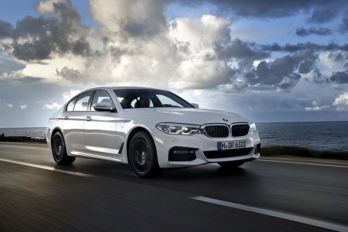 White BMW 5 Series G30 4K