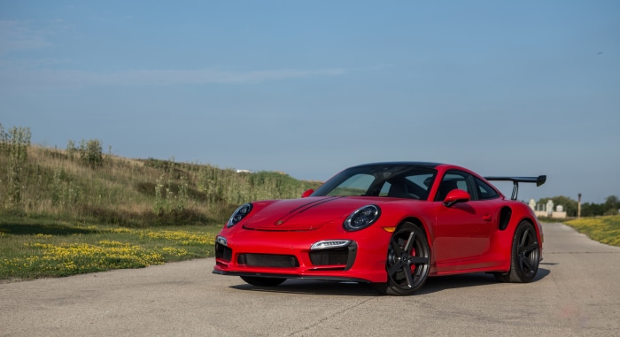 Red Porsche 911 Turbo 4K
