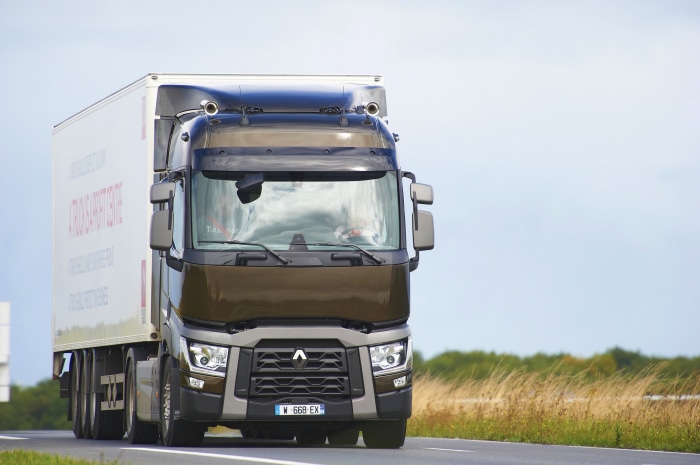 Renault Trucks T 460 Semi-trailer Truck
