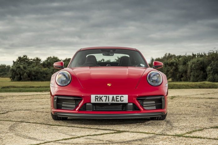 Porsche 911 Carrera GTS