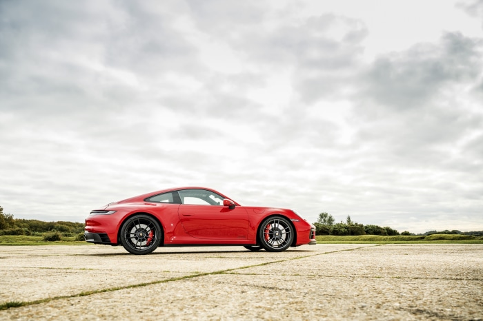 Red Porsche 911 Carrera GTS 4K