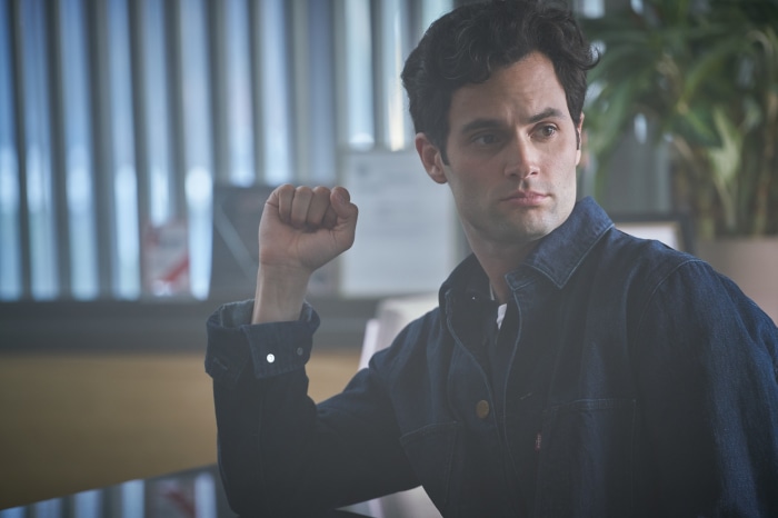 Penn Badgley in YOU 4K