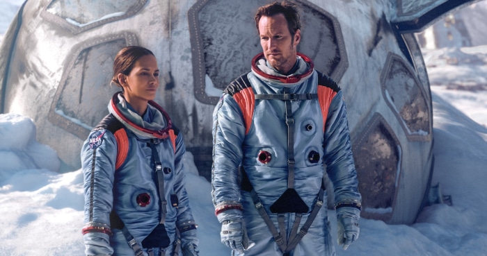 Patrick Wilson and Halle Berry in Moonfall
