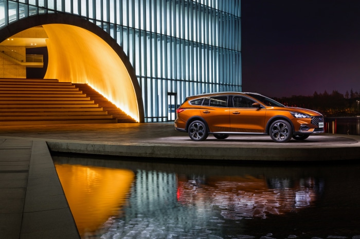 Orange Ford Focus Shooting Brake at Night