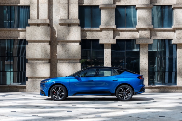 Blue Ford Evos ST-Line 4K SUV