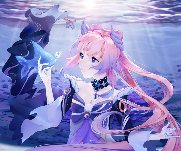 Sangonomiya Kokomi from Genshin Impact underwater