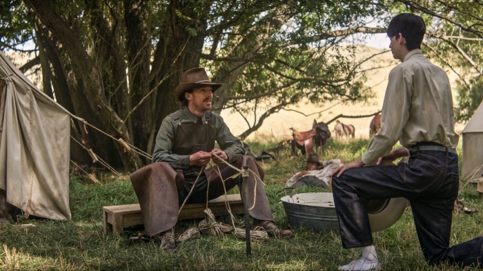 Benedict Cumberbatch and Kodi Smit-McPhee in The Power Of The Dog