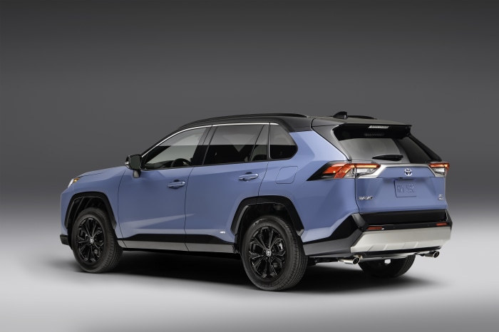 Toyota RAV4 XSE Hybrid SUV