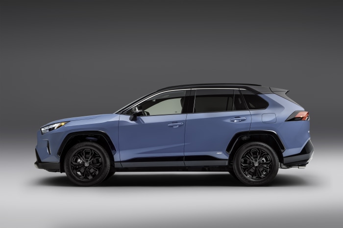 Toyota RAV4 XSE Hybrid SUV