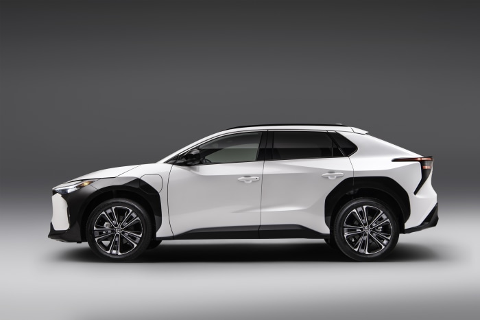 Toyota BZ4X 4K SUV