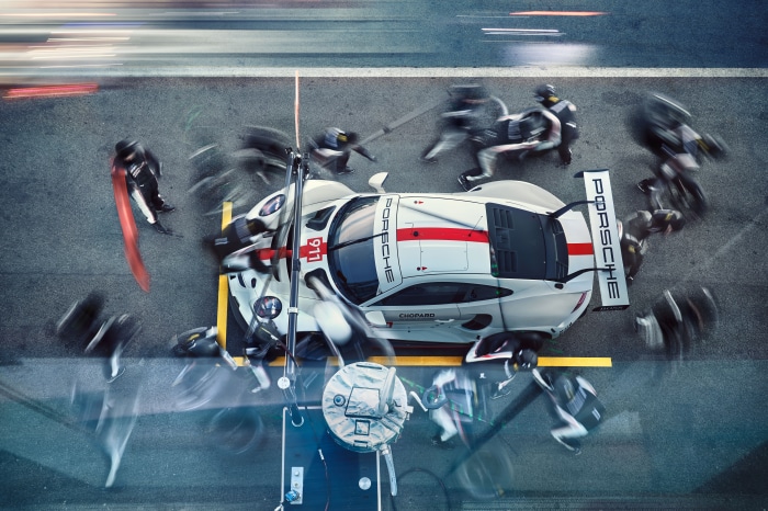 Porsche 911 RSR race car pit stop