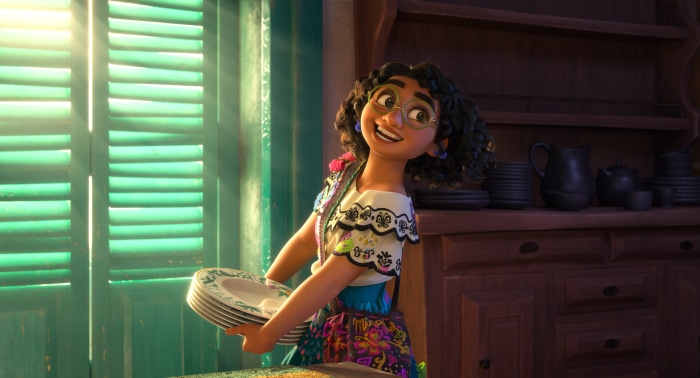 Mirabel Madrigal from Encanto 4K