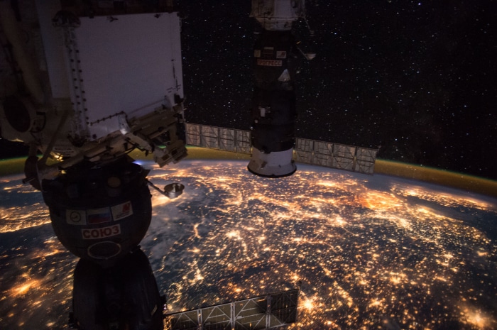 Earth observation from ISS during night pass