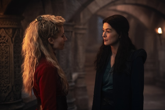 Moiraine Damodred and Lanfear from The Wheel of Time 4K