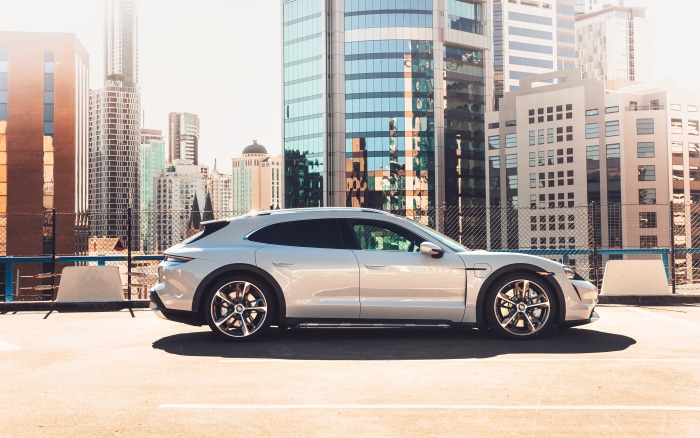 Porsche Taycan Turbo Cross Turismo 4K