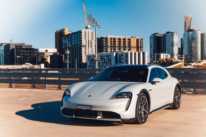 Porsche Taycan Turbo Cross Turismo