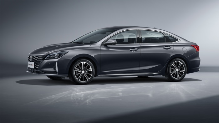 Changan Raeton CC sedan