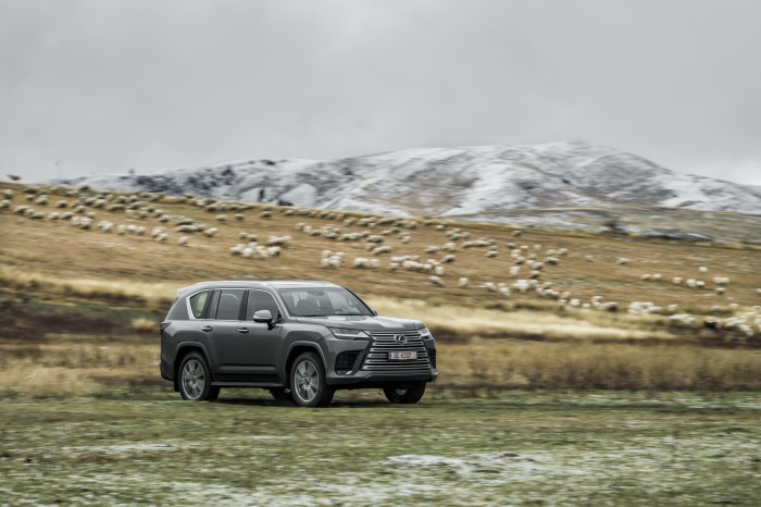 Lexus LX 600 4K SUV on a grassy field
