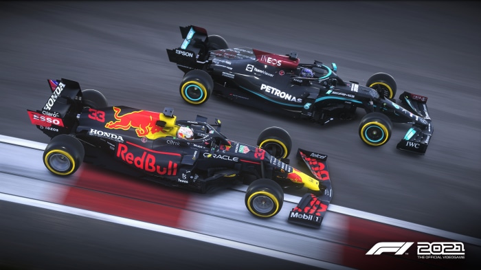 Red Bull and Mercedes F1 cars racing in F1 2021