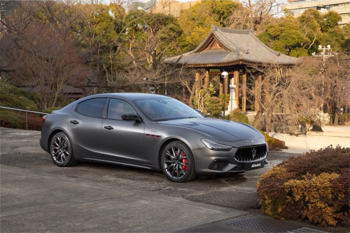 Maserati Ghibli Trofeo Carbon Pack Sedan