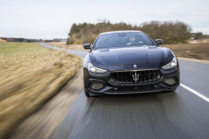Maserati Ghibli Trofeo Carbon Pack 4K