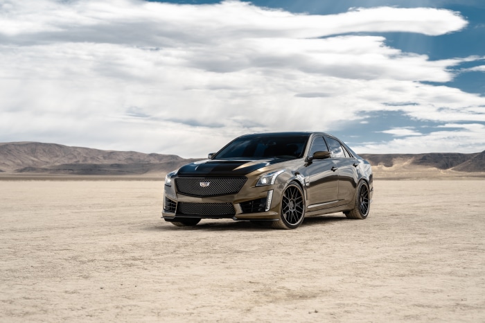 Cadillac CTS-V 4K in desert landscape