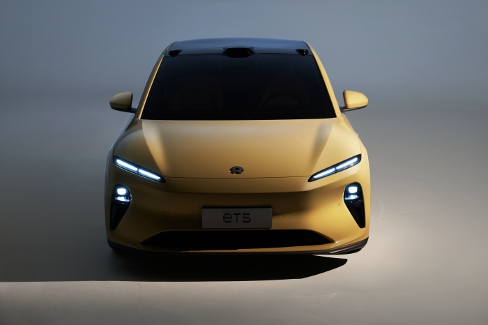 NIO ET5 electric sedan front view