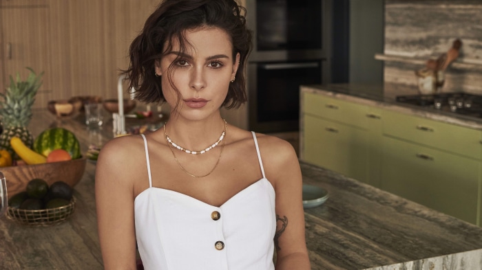 Lena Meyer-Landrut in a kitchen
