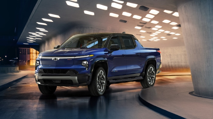 Chevrolet Silverado EV RST Crew Cab 4K