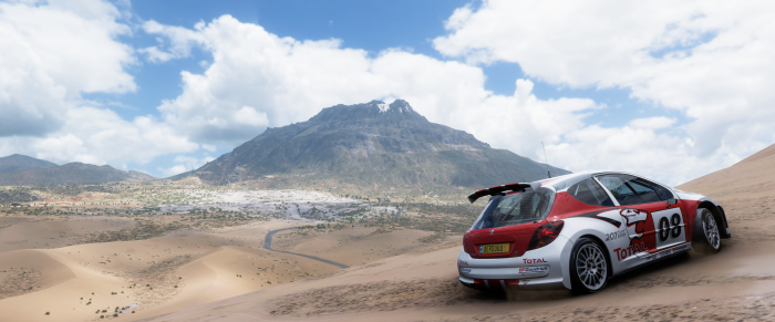 Forza Horizon 5 4K desert rally car