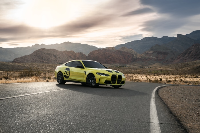 Yellow BMW M4 Competition 4K