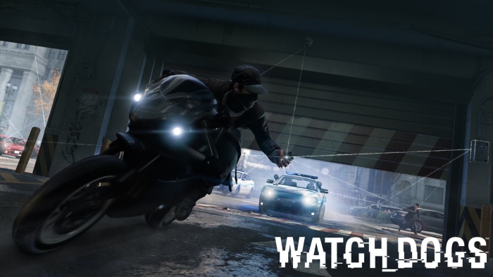 Aiden Pearce from Watch Dogs on a motorcycle pursued by police
