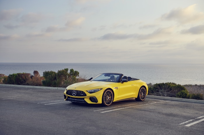 Yellow Mercedes-AMG SL 63 4MATIC Cabriolet